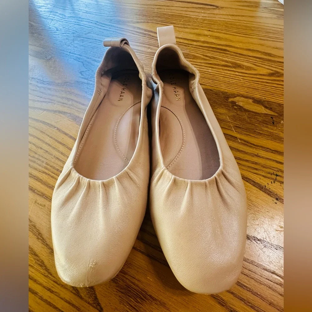 Cole Haan Nude Leather Ballet Flats (shoe17) - Picture 2 of 7